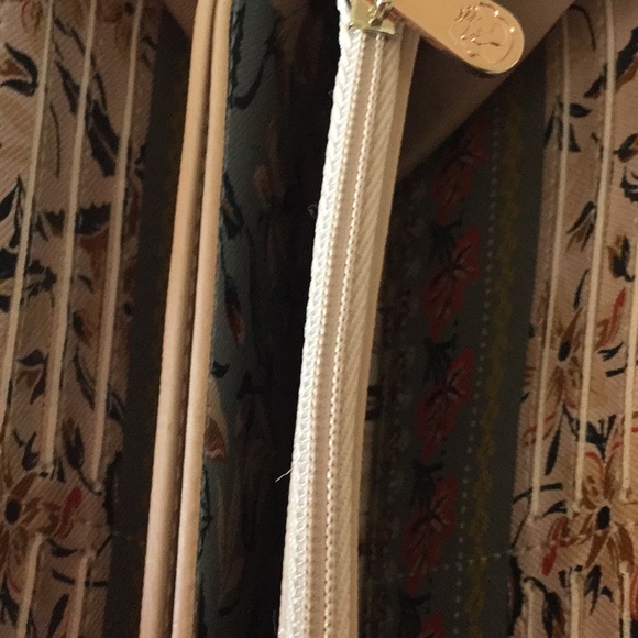 🛍️SOLD Spartina Crossbody Purse Wallet Handbag  Like New Cream Tan - Picture 9 of 16